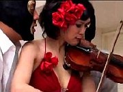 有名な美人ヴァイオリン奏者が借金返済の為にAV出演しちゃった！
